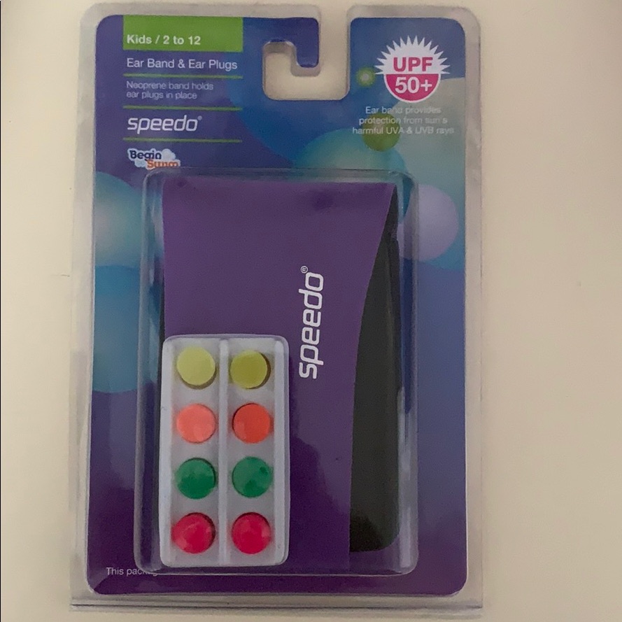 Speedo Ear Plugs And Ear Band